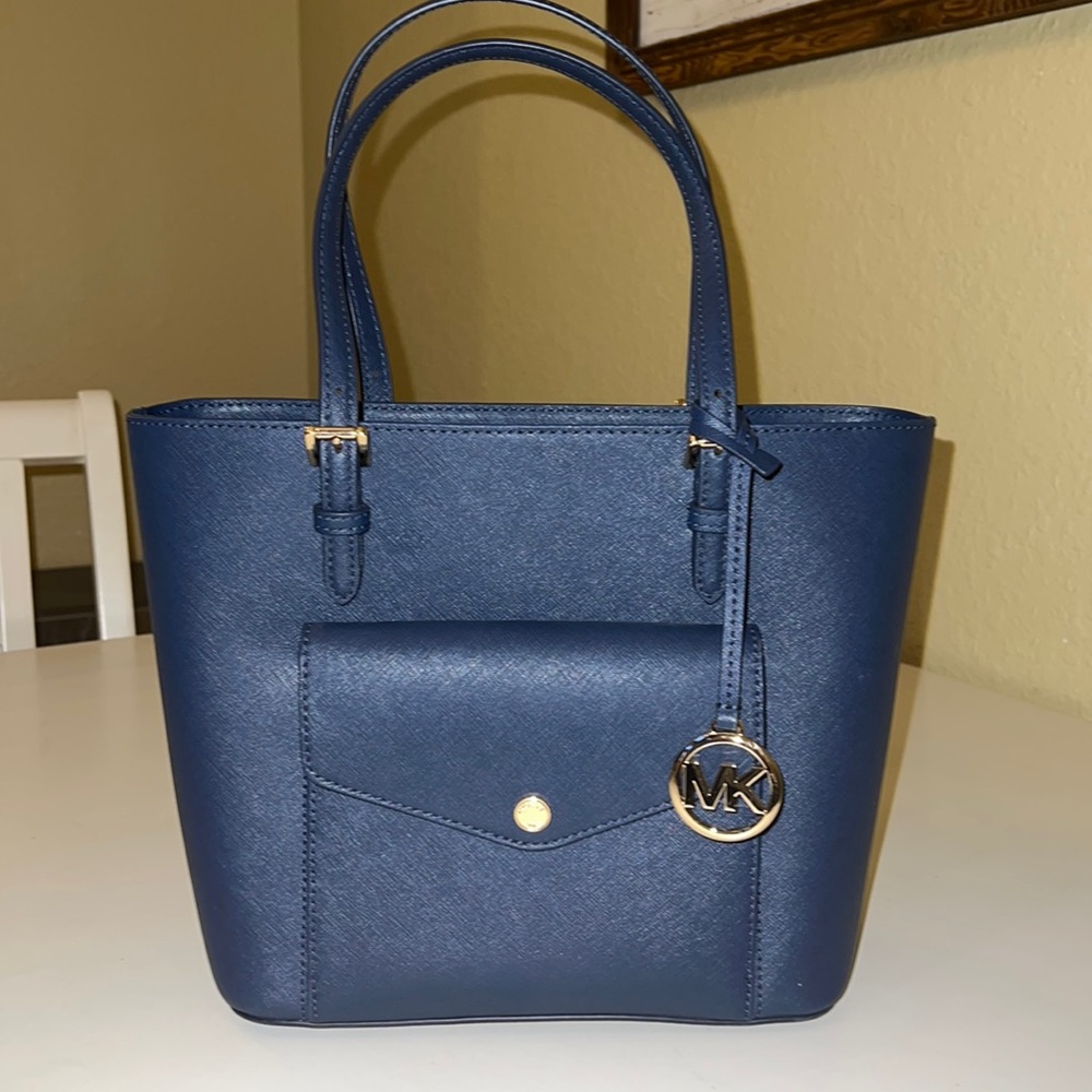 Michael Kors Navy Blue Jet Set Medium PKT MF Leather Tote